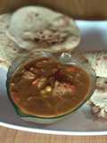 Flat bread and gravy soup