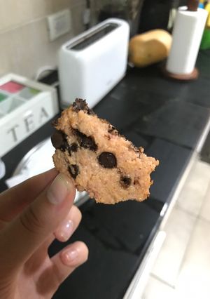 Una foto de Galletitas de coco y chips!