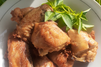 Cara Gampang Membuat Ayam goreng gurih, nyoi..! Enak Dan Mudah