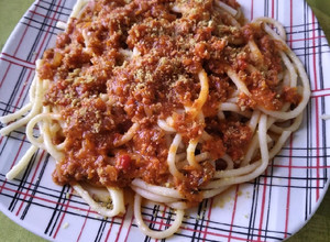 Una foto de Spaghetti con boloñesa -vegano- 🍝 :)