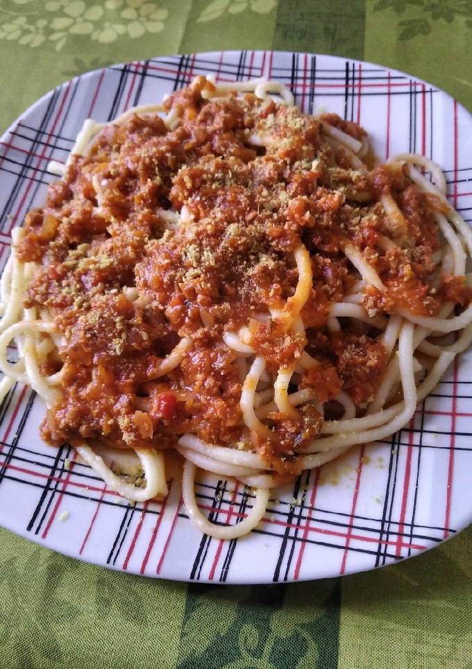 Una foto de Spaghetti con boloñesa -vegano- 🍝 :)