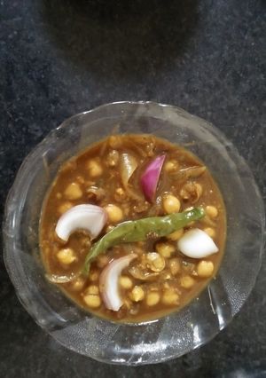A picture of Chana masala.