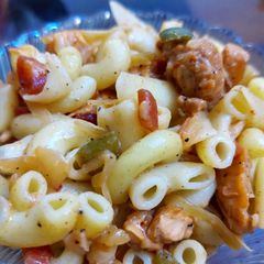 A picture of Chicken spicy pasta.