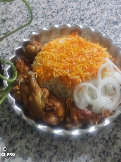 عکسی از دستور مرغ زعفرونی