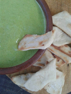 Una foto de Salsa Verde de CILANTRO para Untar