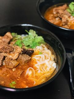 Hình của món Phở bò sốt vang.