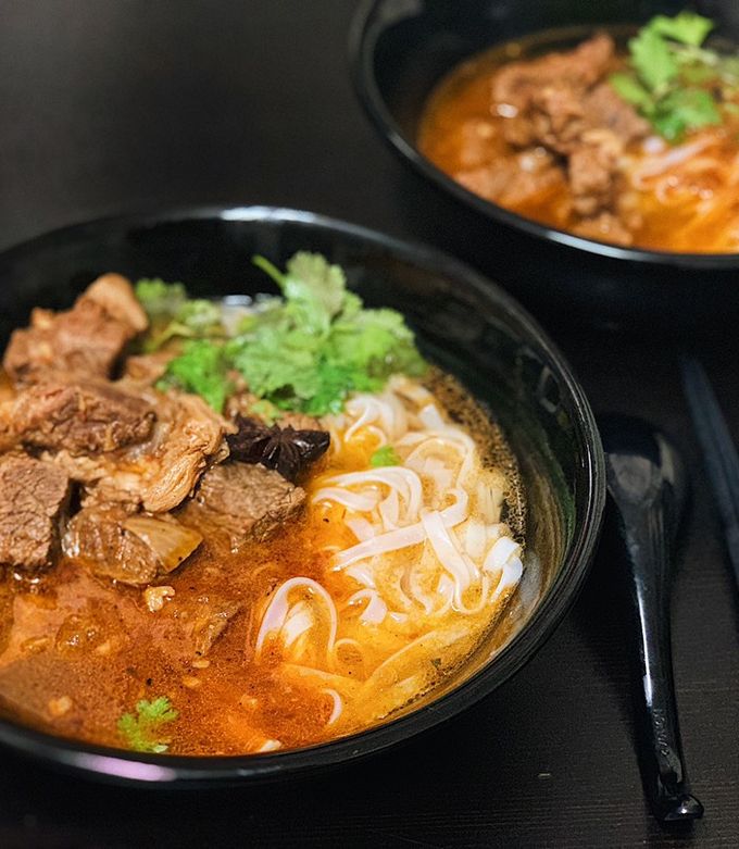 A picture of Vietnamese Beef Noodle Soup with Red Wine (Phở Bò Sốt Vang).
