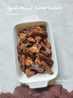 Foto resep Ayam Masak Jamur Shitake (tungku man kai yuk)