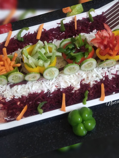વેજીટેબલ સલાડ(Salad recipe in Gujarati) રેસીપી મુખ્ય ફોટો