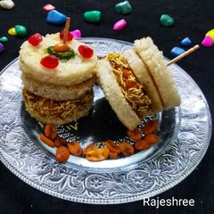 A picture of Mini Dabeli.