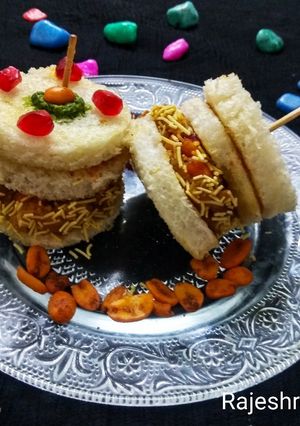 A picture of Mini Dabeli.