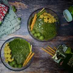 A picture of Es Kepal Greentea Chocolatos.