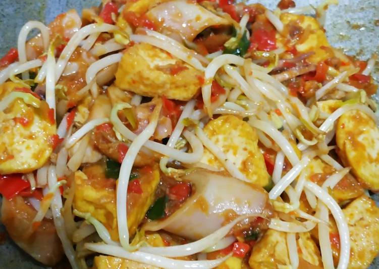 Tumis tahu + cumi + toge Tumis tahu + cumi + toge