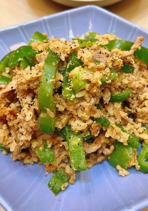 青椒肉絲蛋炒飯 的食譜成品照片