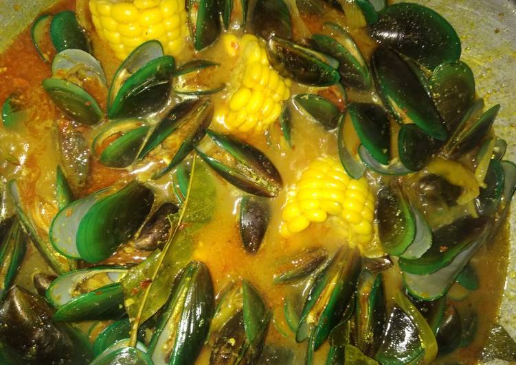Langkah Mudah untuk Memasak Kerang Hijau Saos Padang Ala-ala, Lezat Sekali