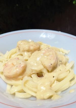 Una foto de Pasta con camarones al ajillo