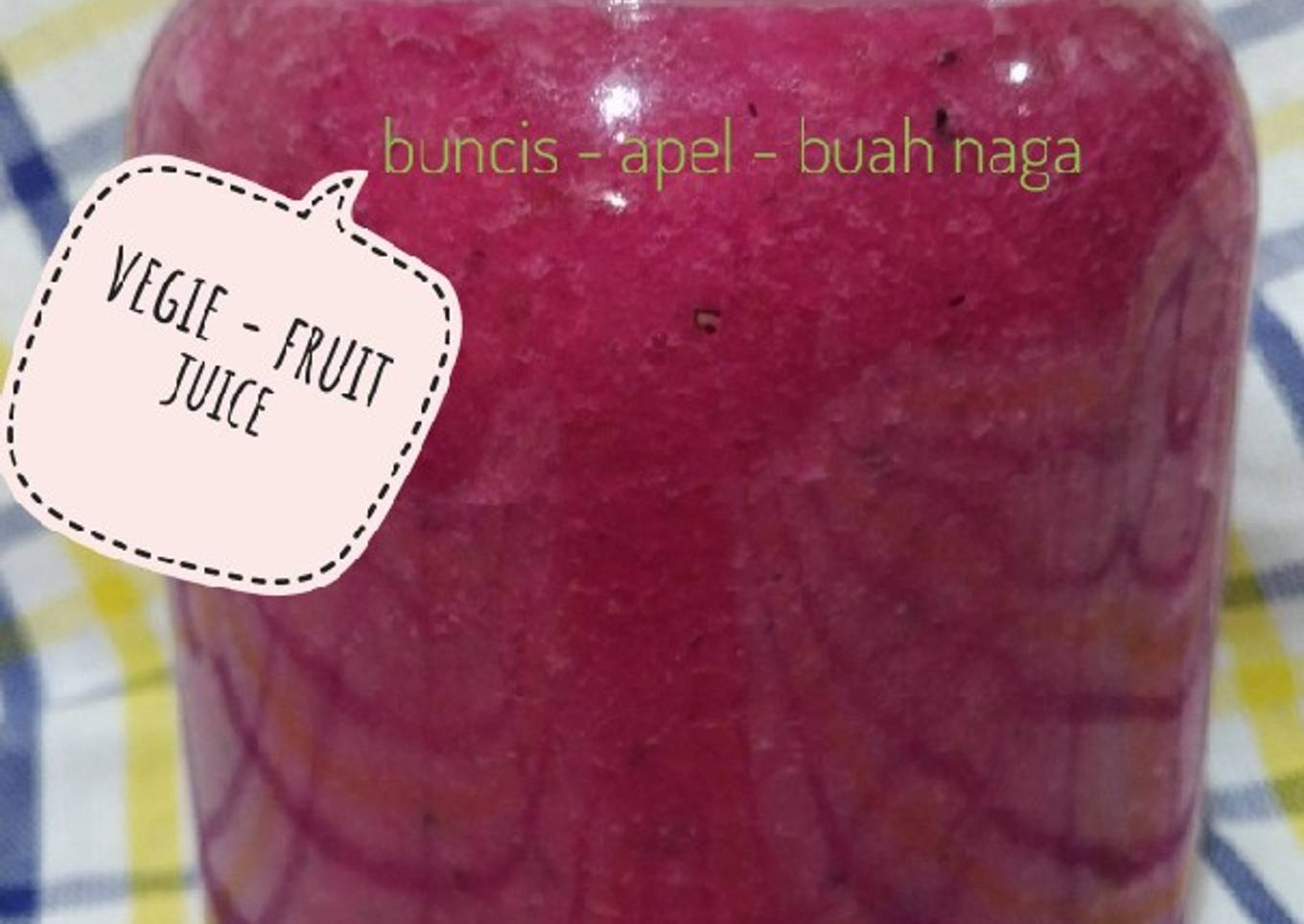 BAN JUICE: buah naga, kacang apel