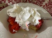 A picture of cream cheese pound cake
