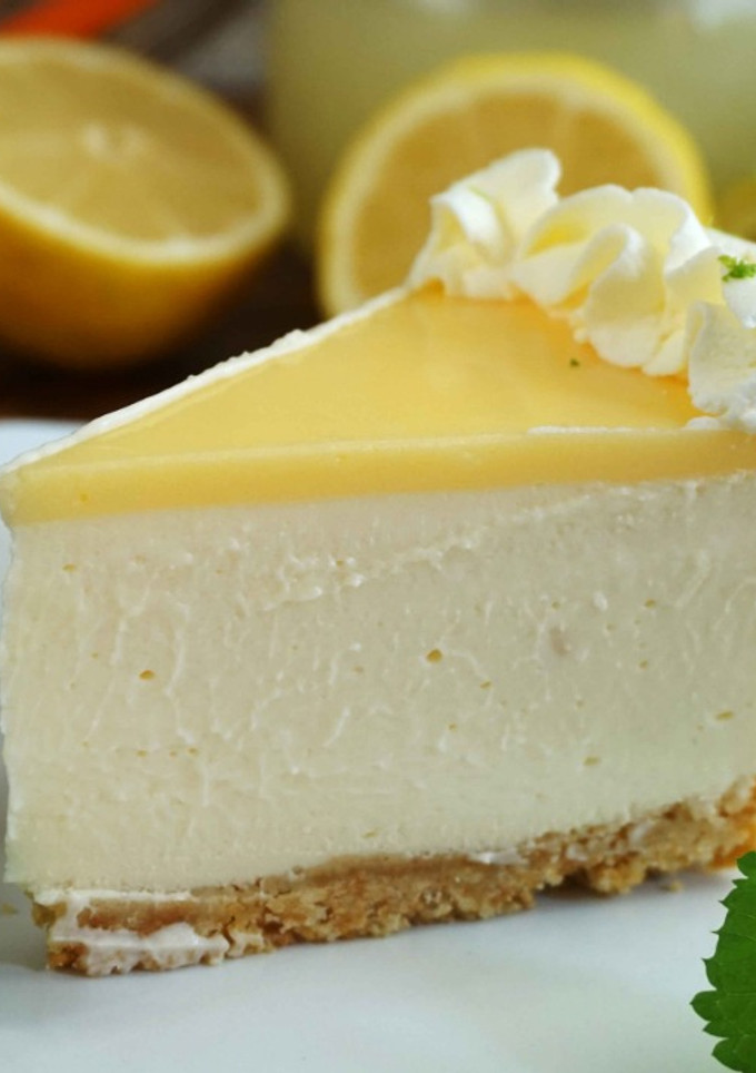 Una foto de Cheesecake de lima-limón curd