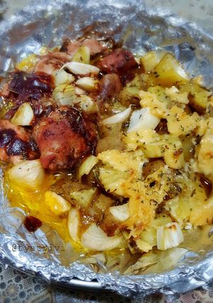 A picture of Roasted Chicken and Potatoes with Italian Herbs.