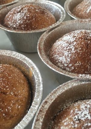 Foto di Muffin alla zucchina dolce, nocciole e cacao