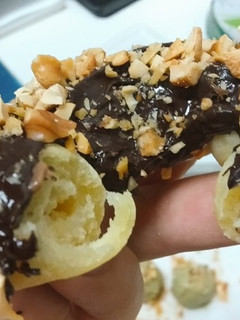 A picture of No-Fry, Nutty Chocolate-Filled Donuts 🍩.