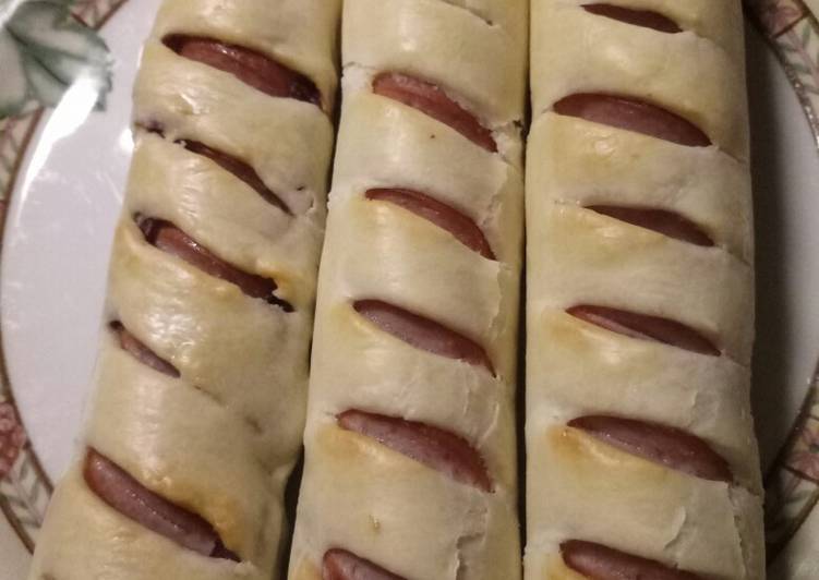 Recipe of Any-night-of-the-week Sausage rolls :)