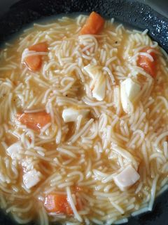 Una foto de Sopa de fideos