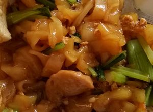 Foto resep Mie kwetiau goreng pedas