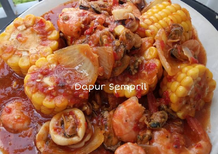 Resep Mix Seafood Saus Padang oleh Dapur Sempril Cookpad