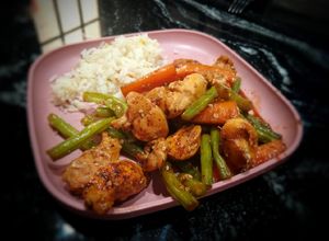Una foto de Pollo estilo oriental