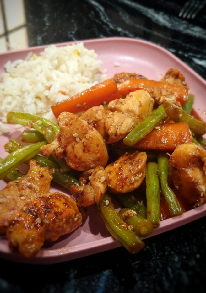 Una foto de Pollo estilo oriental
