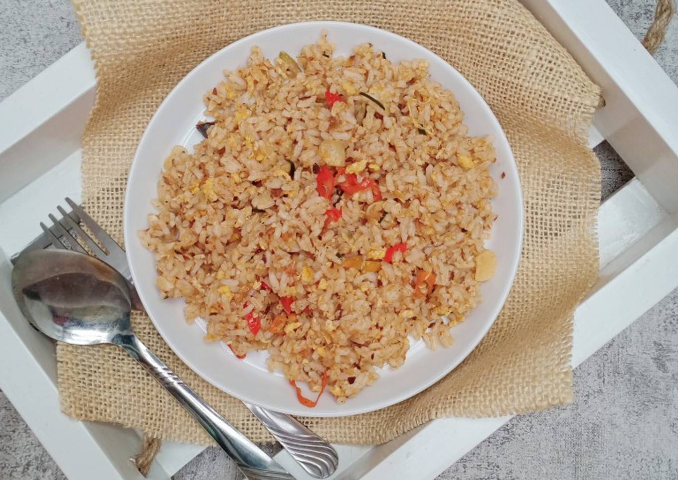 35. Nasi goreng dengan sarden
