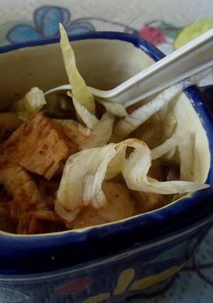 Una foto de Pozole de pierna geras para la cruda