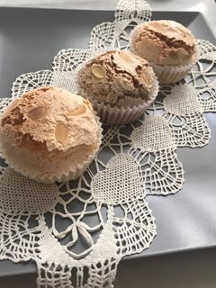 Una foto de Suspiros de almendra, o merengues De Yeste