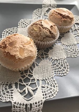 Foto principal de Suspiros de almendra, o merengues De Yeste