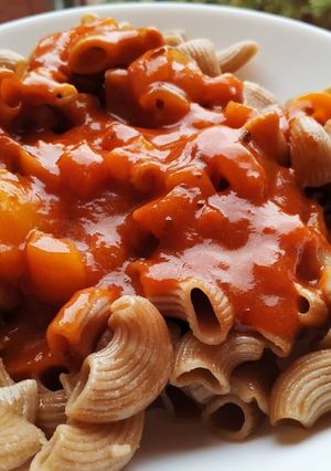 Φωτογραφία της συνταγής Κοχύλι ζέας με σάλτσα ντομάτας και μπαχαρικών τού Άγγελου