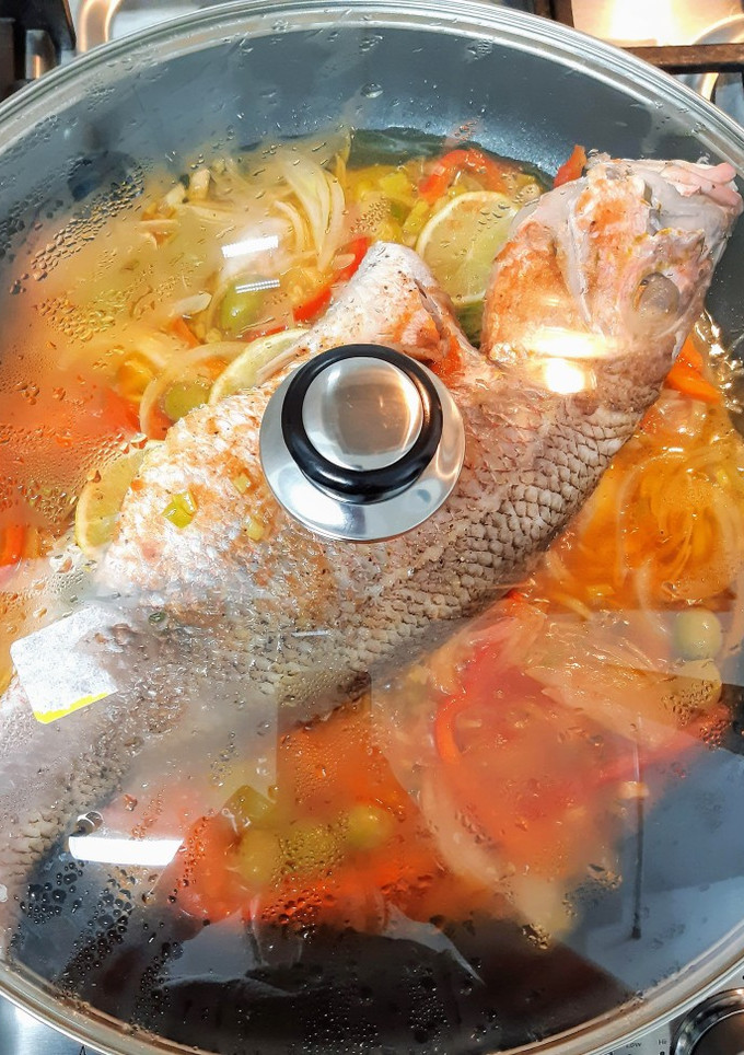 Una foto de Pargo al sartén