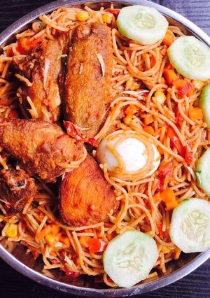 A picture of Spaghetti Jollof with Vegetables.