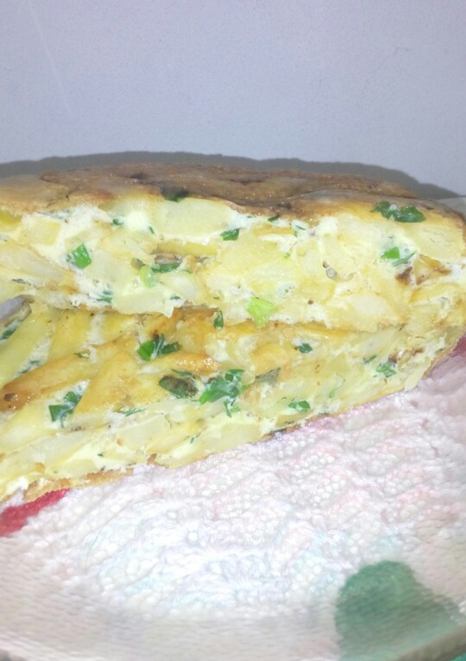 Una foto de Tortilla de papas al verdeo