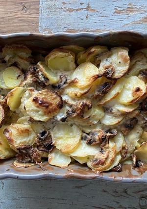 Une photo de Gratin pommes de terre / champignons
