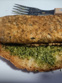 Una foto de Tortilla de jamón y cebollino