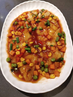 A picture of Sweet and Sour Sauce.