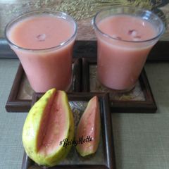 A picture of Fresh pink gauva juice.