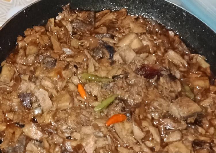 Ikan suwir saori lada hitam