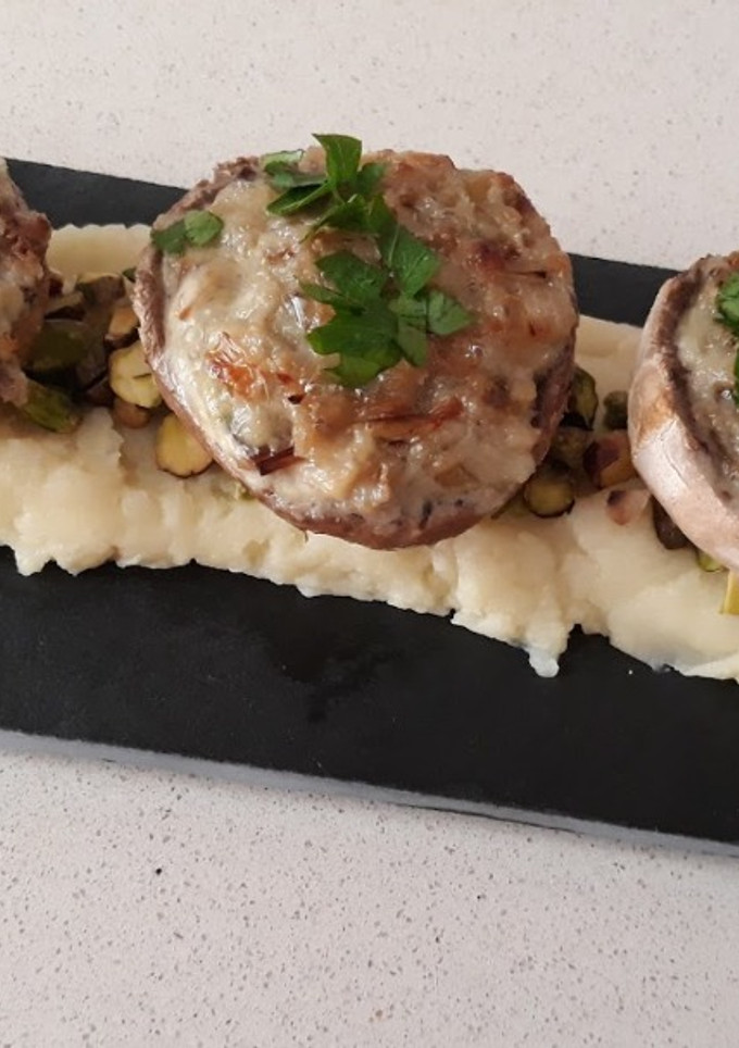 Una foto de Champiñones rellenos de queso azul