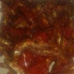 A picture of Omena fry with ugali.
