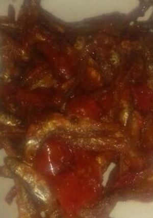 A picture of Omena fry with ugali.