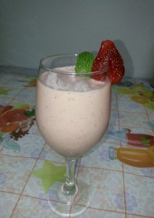 Foto resep Smoothie banana strawberry