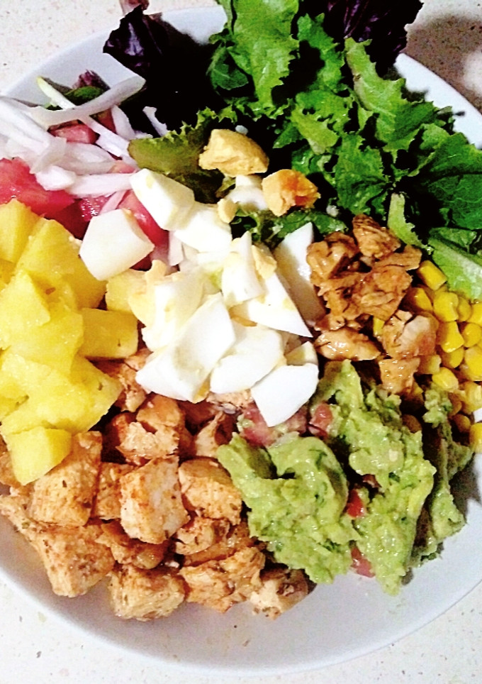Una foto de Poke con pollo
